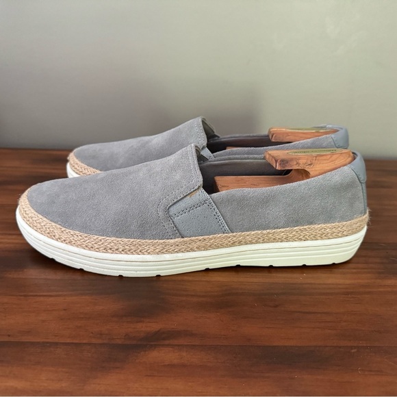 Clark’s Marie Sail Gray Leather Upper Slip on Shoe Women’s 10 - Picture 3 of 10